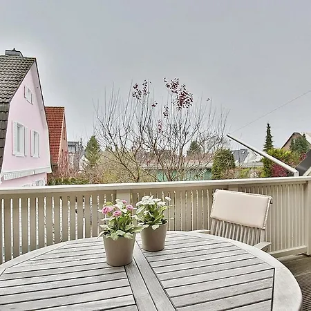 Haus Kastanienallee 4 Haus Kastanienallee 4 1 Stranddiestel * Timmendorfer Strand